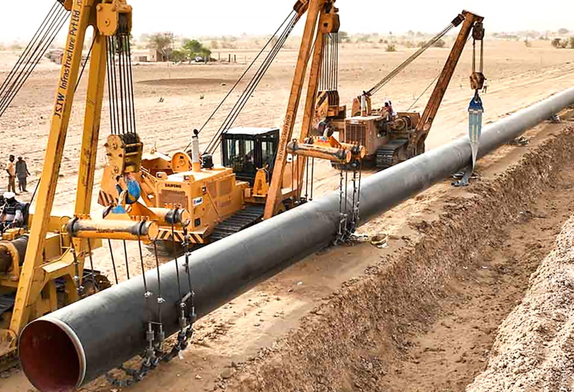 Construction of the DBL-15T Pipeline Network