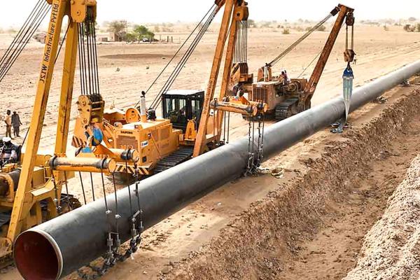 Construction of the DBL-15T Pipeline Network